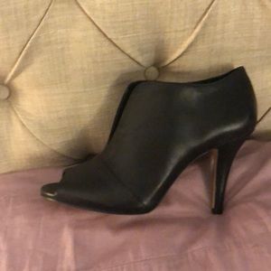 Nine West black heels